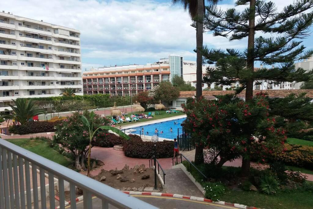 Carihuela Park Palace Studio Torremolinos Buitenkant foto